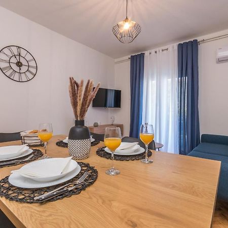 Apartmani A&M Biograd Na Moru Luaran gambar