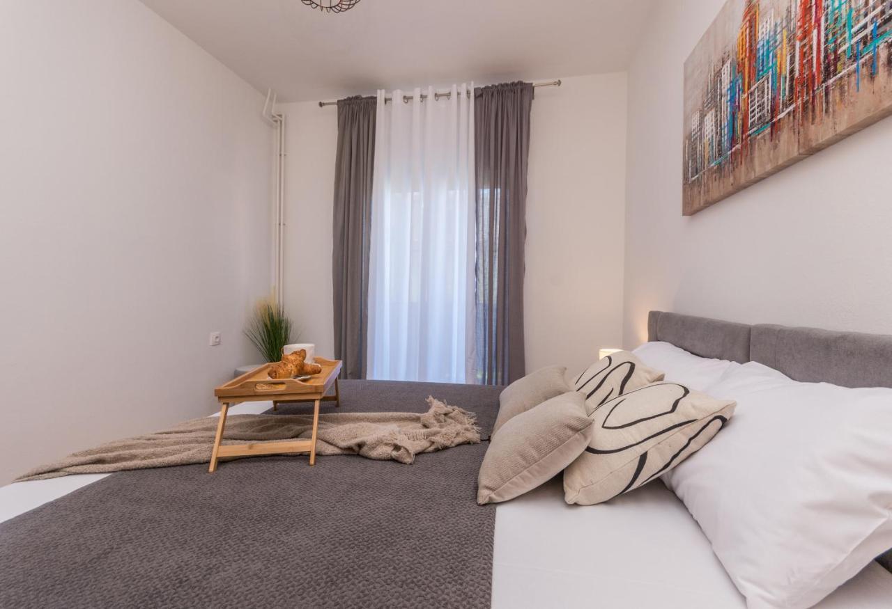 Apartmani A&M Biograd Na Moru Luaran gambar