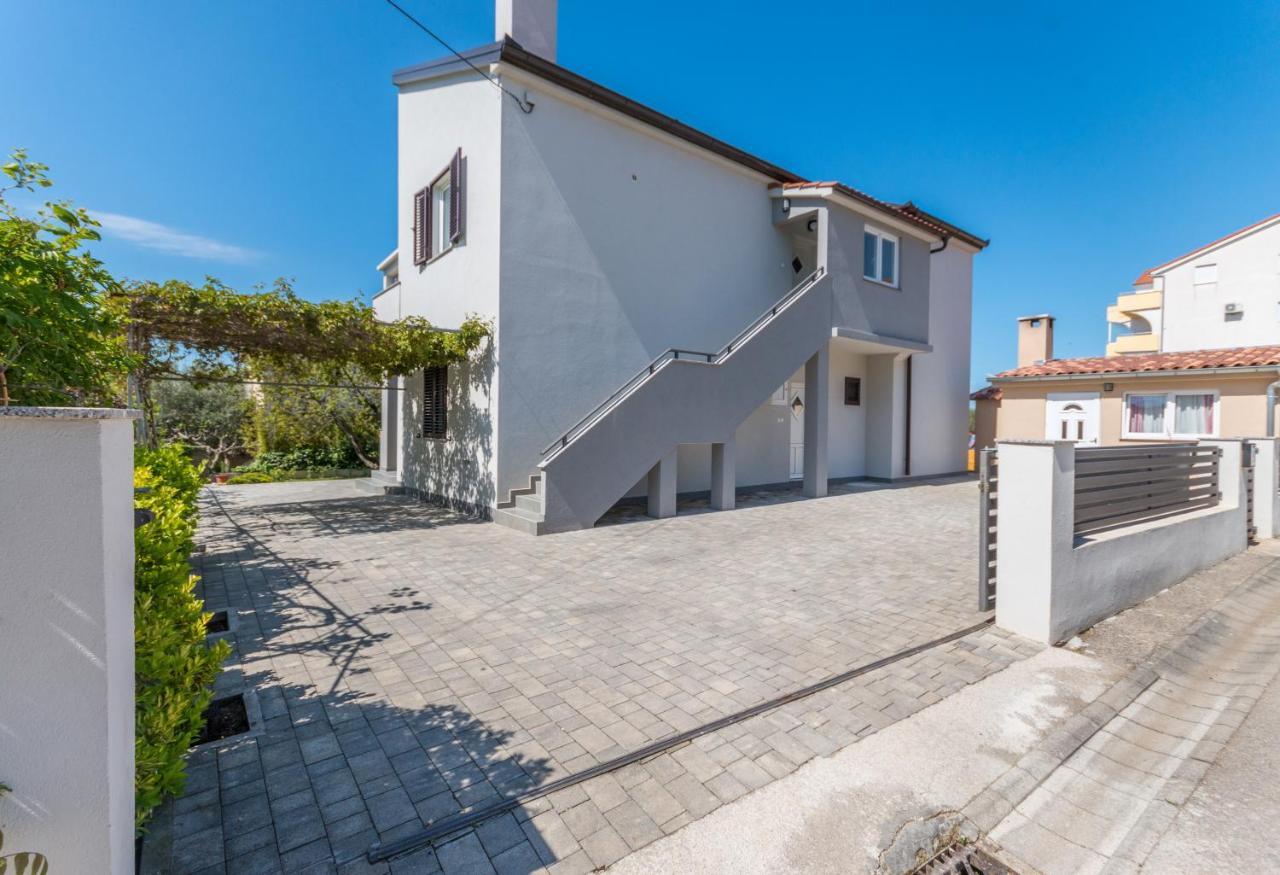 Apartmani A&M Biograd Na Moru Luaran gambar
