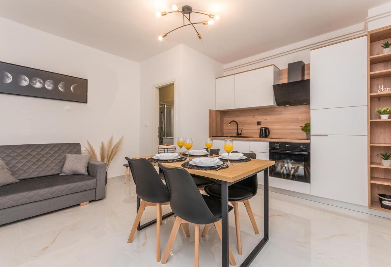 Apartmani A&M Biograd Na Moru Luaran gambar