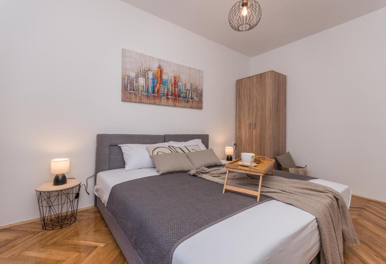 Apartmani A&M Biograd Na Moru Luaran gambar
