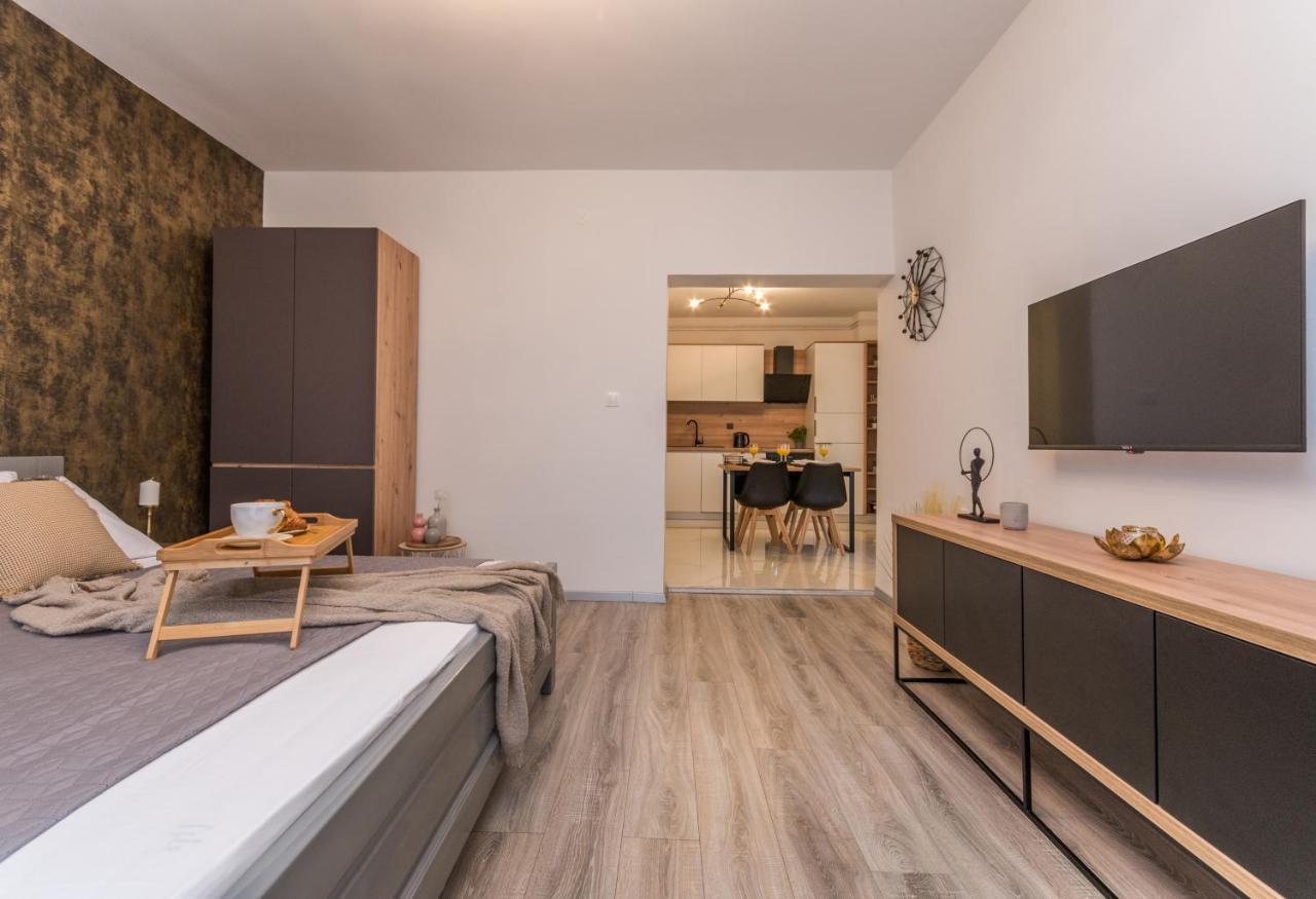 Apartmani A&M Biograd Na Moru Luaran gambar