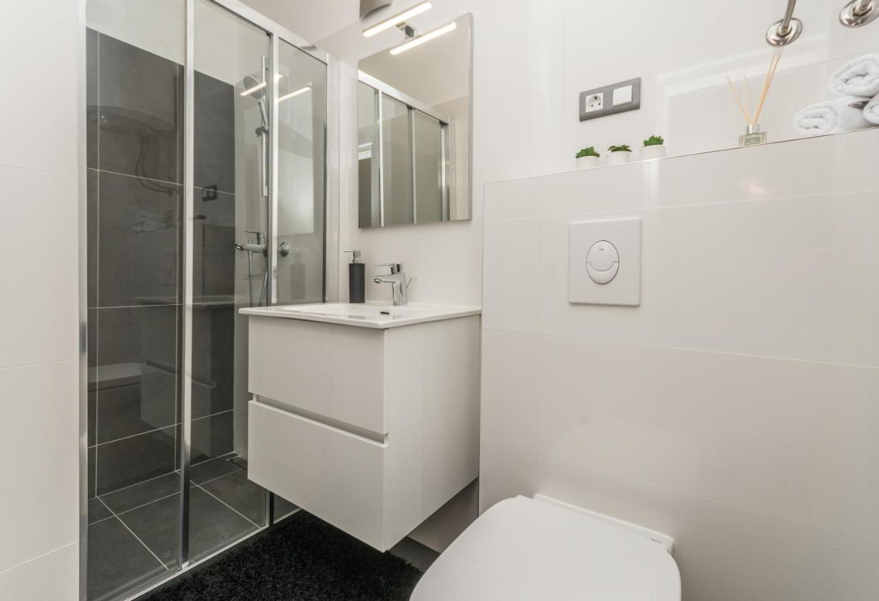 Apartmani A&M Biograd Na Moru Luaran gambar